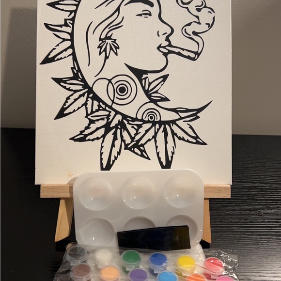 Pre-drawn Canvas Kit - Picture 13 of 16